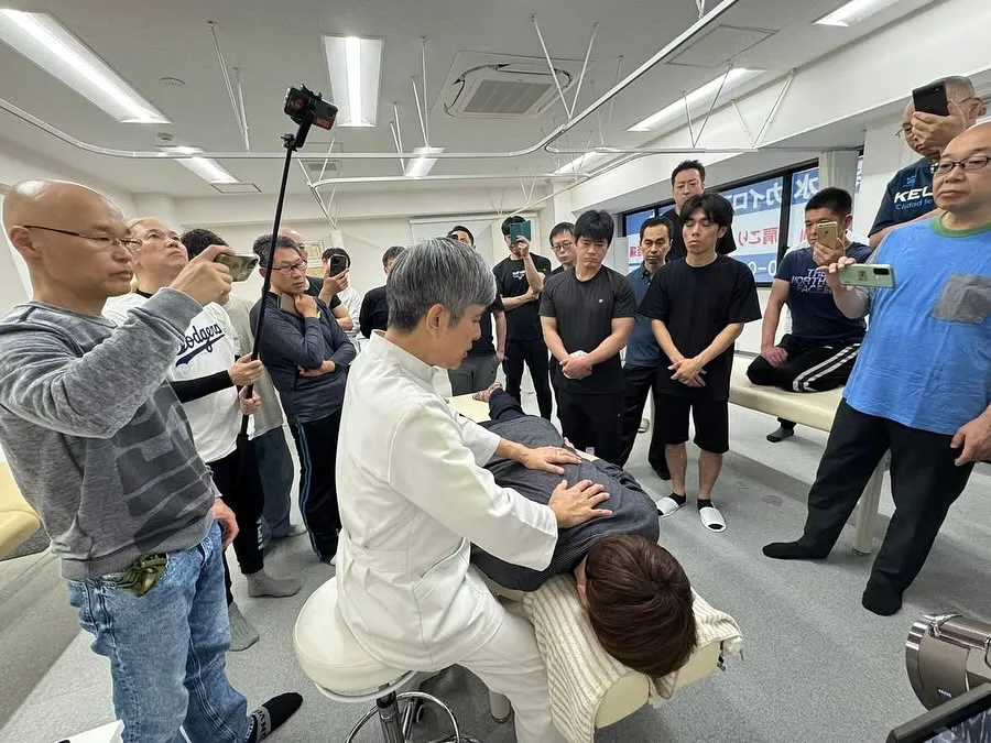 【鶴橋のカイロ整体 S.K.カイロワールド】